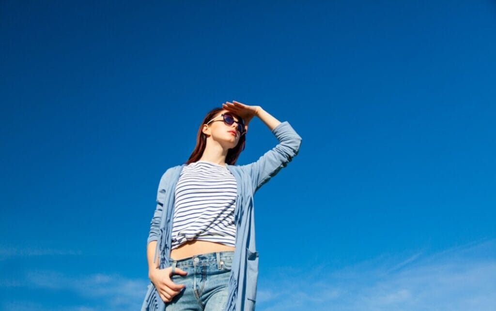 mengapa langit berwarna biru
